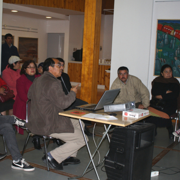 Encuentro con vecinos de la población Media Hacienda Encuentro con vecinos de la población Media Hacienda
