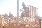 Demolición del histórico Liceo Abate Molina luego del terremoto