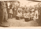 Funeral de José Segundo y Domingo Valdebenito, pobladores del cerro Ramaditas, Valparaíso. 23 de mayo de 1943. Donado por Margarita Rozas