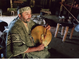 Juan Tripailaf Manquelafquén, profesor de la Ruka- Museo. San José de la Mariquina.