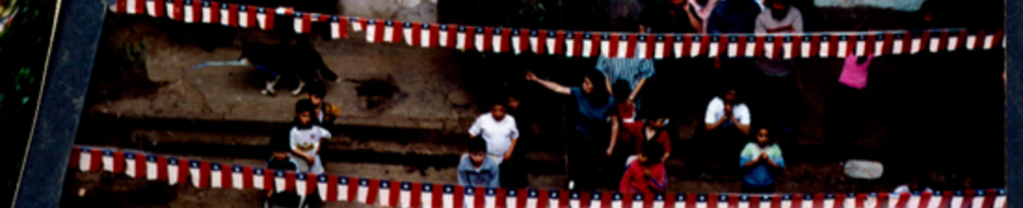 Celebración de fiestas patrias en la población Unión Obrera de Valparaíso. Año 2000. Donada por Christian Amarales.