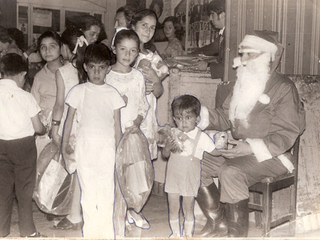 Celebración de Navidad en Pudahuel. 25 de diciembre de 1972. Donado por Jesús Mardones y Rosa Caihuante.