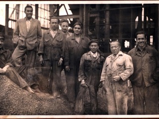 Trabajadores del taller de herramientas