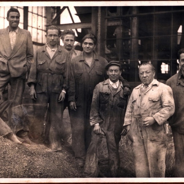 Trabajadores del taller de herramientas