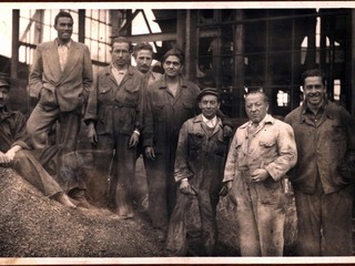 Trabajadores del taller de herramientas