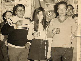 Ariel Millán junto a sus amigos