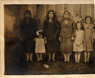 Familiares y amigos de Juan Millán Familiares y amigos de Juan Millán