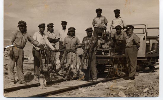 Trabajadores de vías y obras de la Estación Central Trabajadores de vías y obras de la Estación Central