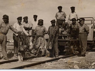 Trabajadores de vías y obras de la Estación Central Trabajadores de vías y obras de la Estación Central