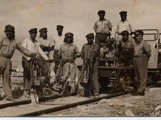 Trabajadores de vías y obras de la Estación Central Trabajadores de vías y obras de la Estación Central