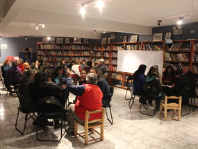 Encuentro comunitario en la biblioteca de Combarbalá. Año 2014.