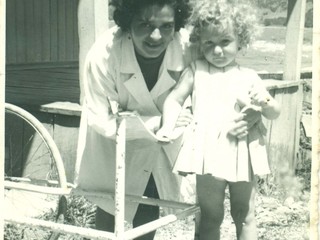 Elsa Cárdenas y Carla Carabantes