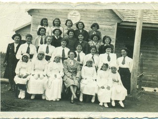Alumnas de la escuela "Justo Donoso" Alumnas de la escuela "Justo Donoso"