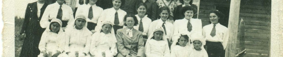 Alumnas de la escuela "Justo Donoso"