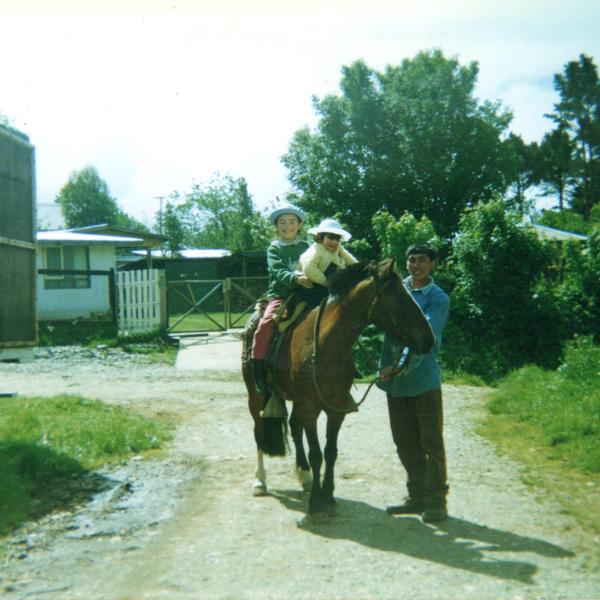 Hermanas Mancilla a caballo