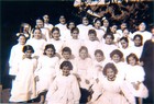 Alumnas de la Escuela Misional Alumnas de la Escuela Misional