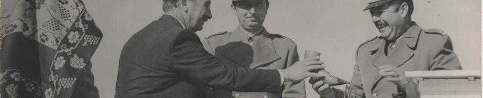 René Harcha y militares