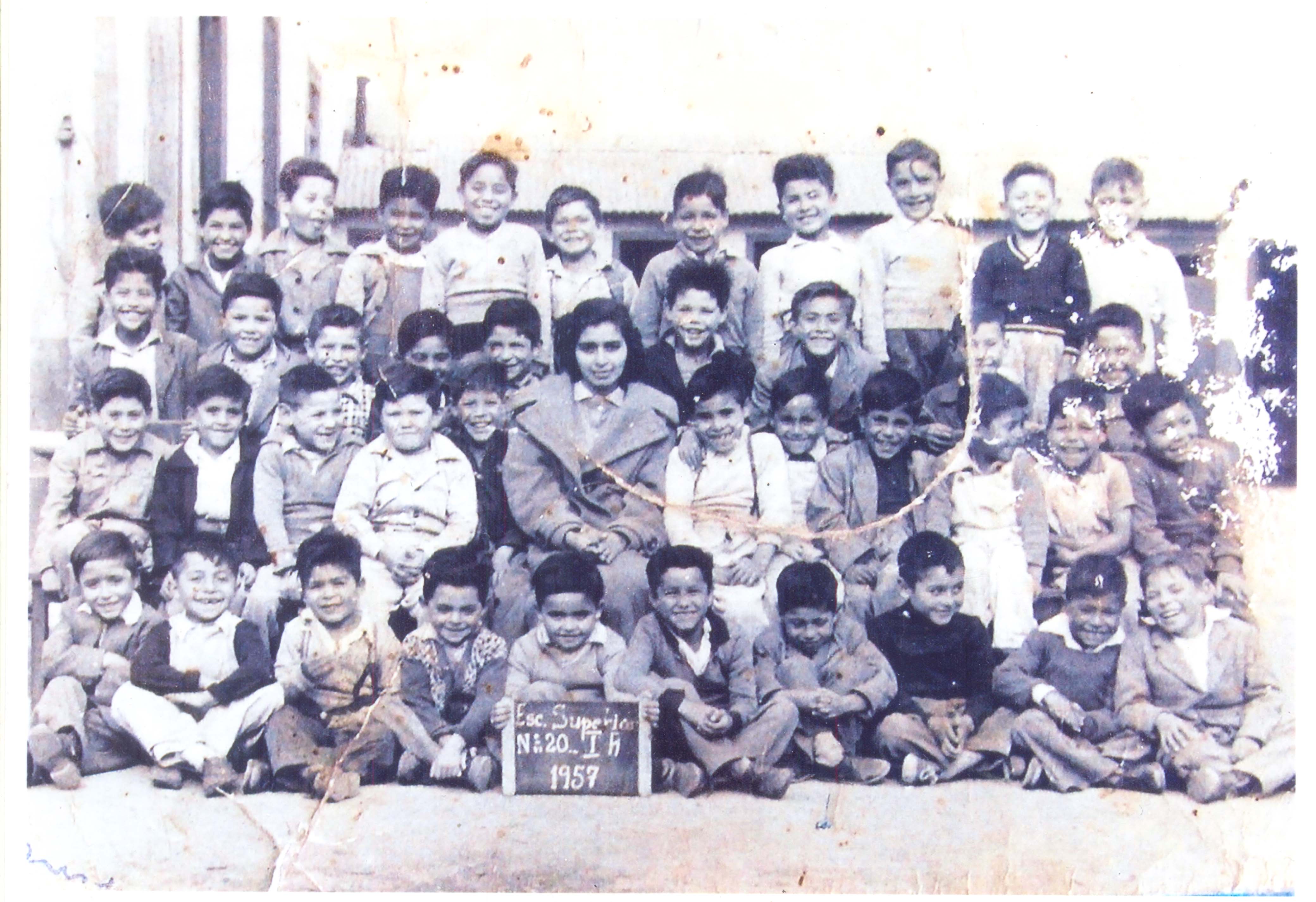 Estudiantes de la Escuela Nº 20 Estudiantes de la Escuela Nº 20