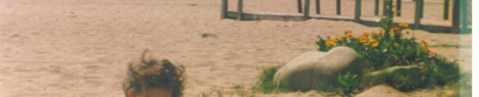 Niño en playa La Herradura