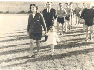 Desfile deportivo en el Estadio La Portada