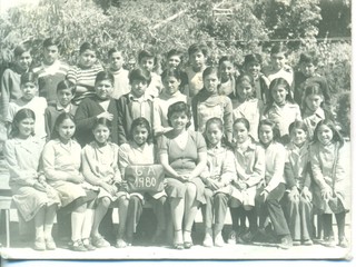 Estudiantes y su profesora Estudiantes y su profesora