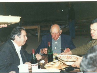Amigos en un almuerzo Amigos en un almuerzo