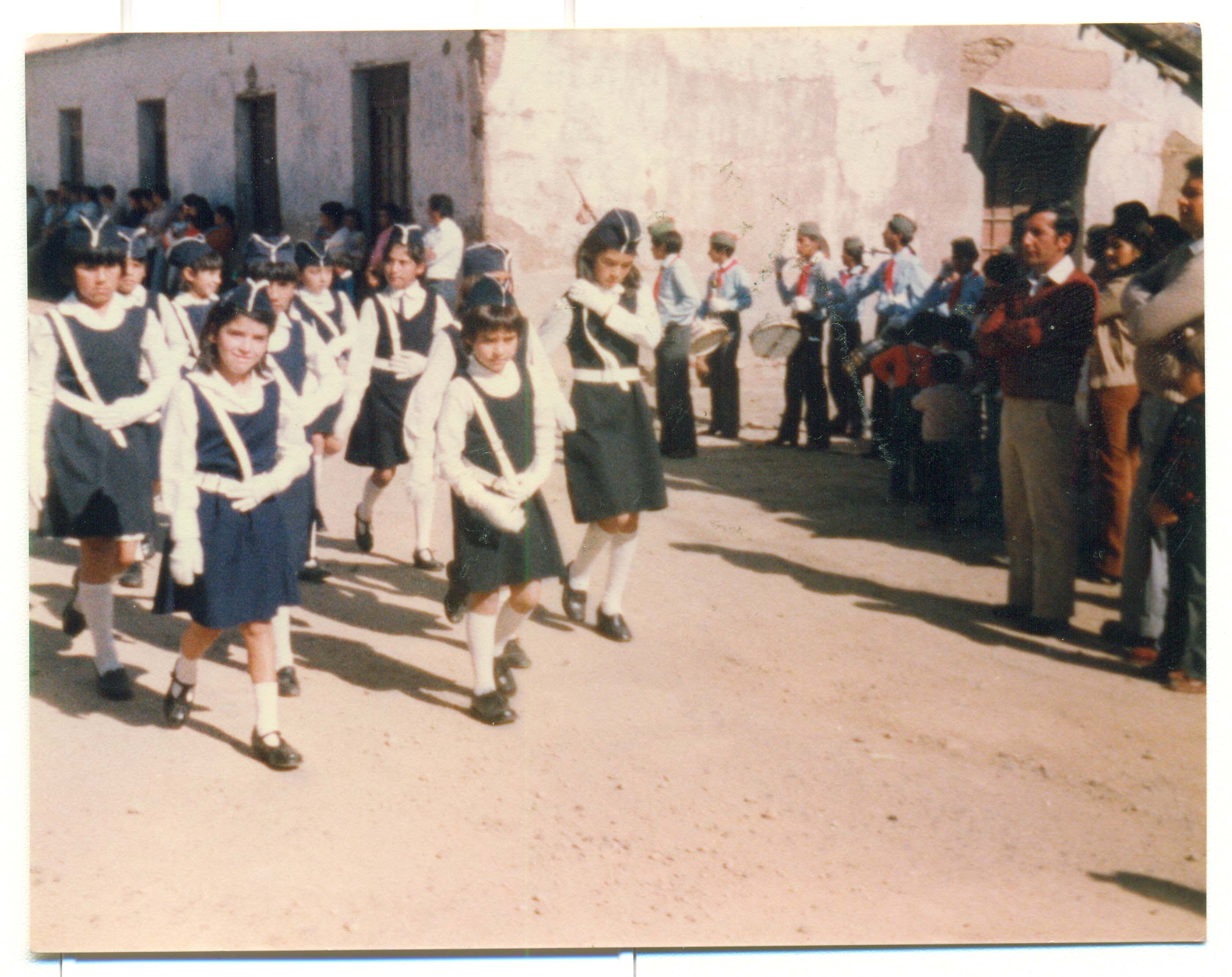 Desfile de la Brigada de tránsito en Chañaral Alto