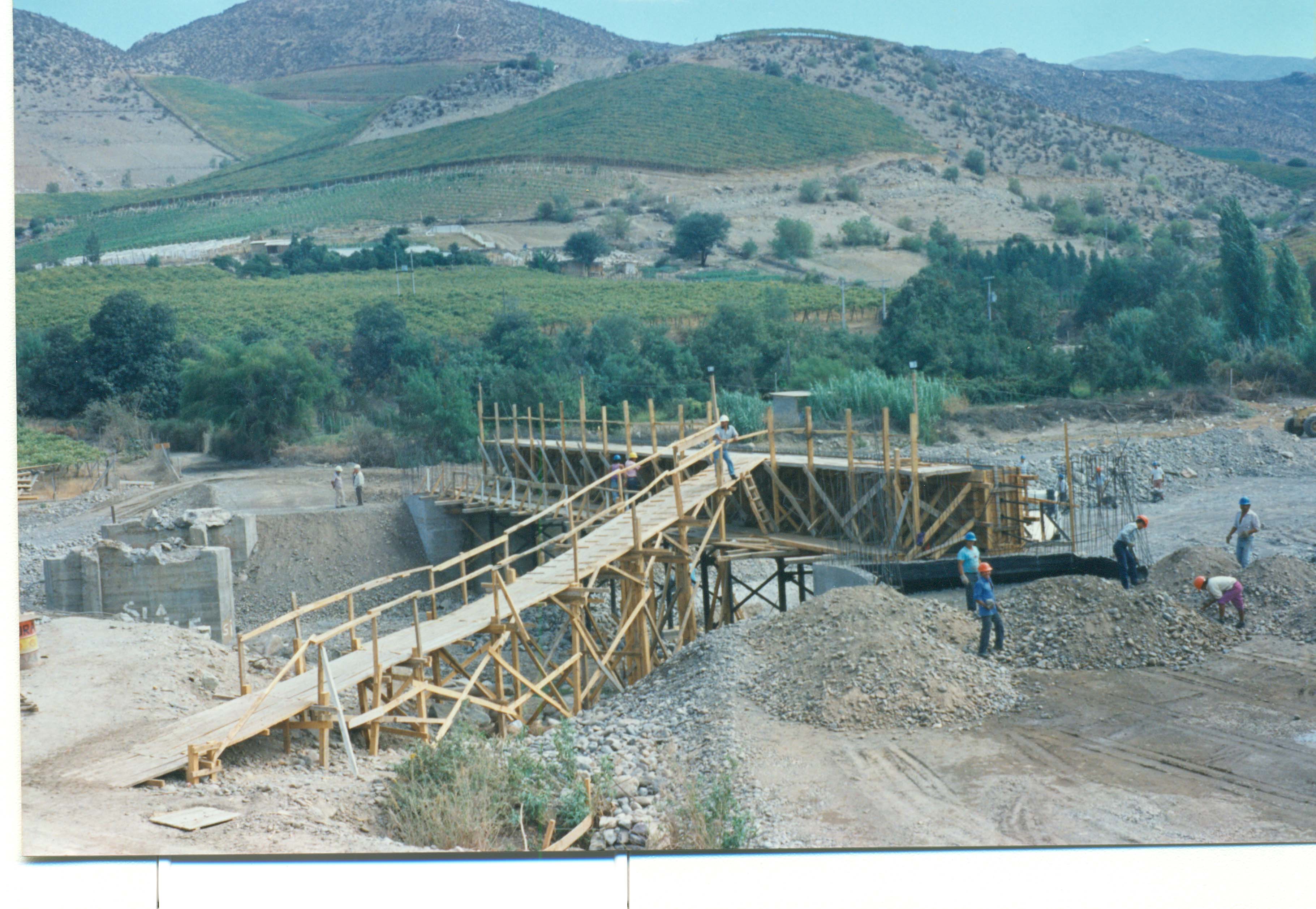Construcción del puente Los Morales Construcción del puente Los Morales