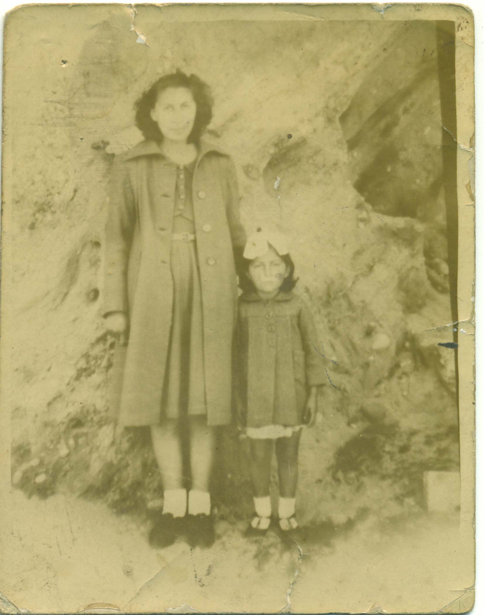 Olivia y Miguelina Hernández Olivia y Miguelina Hernández