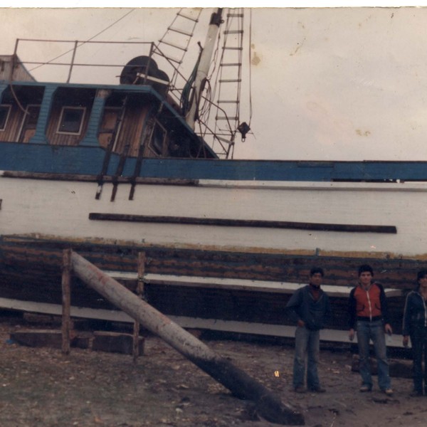 Construcción de la lancha "María Ercira"