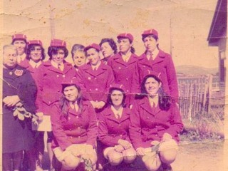 Voluntarias de la brigada de primeros auxilios Voluntarias de la brigada de primeros auxilios