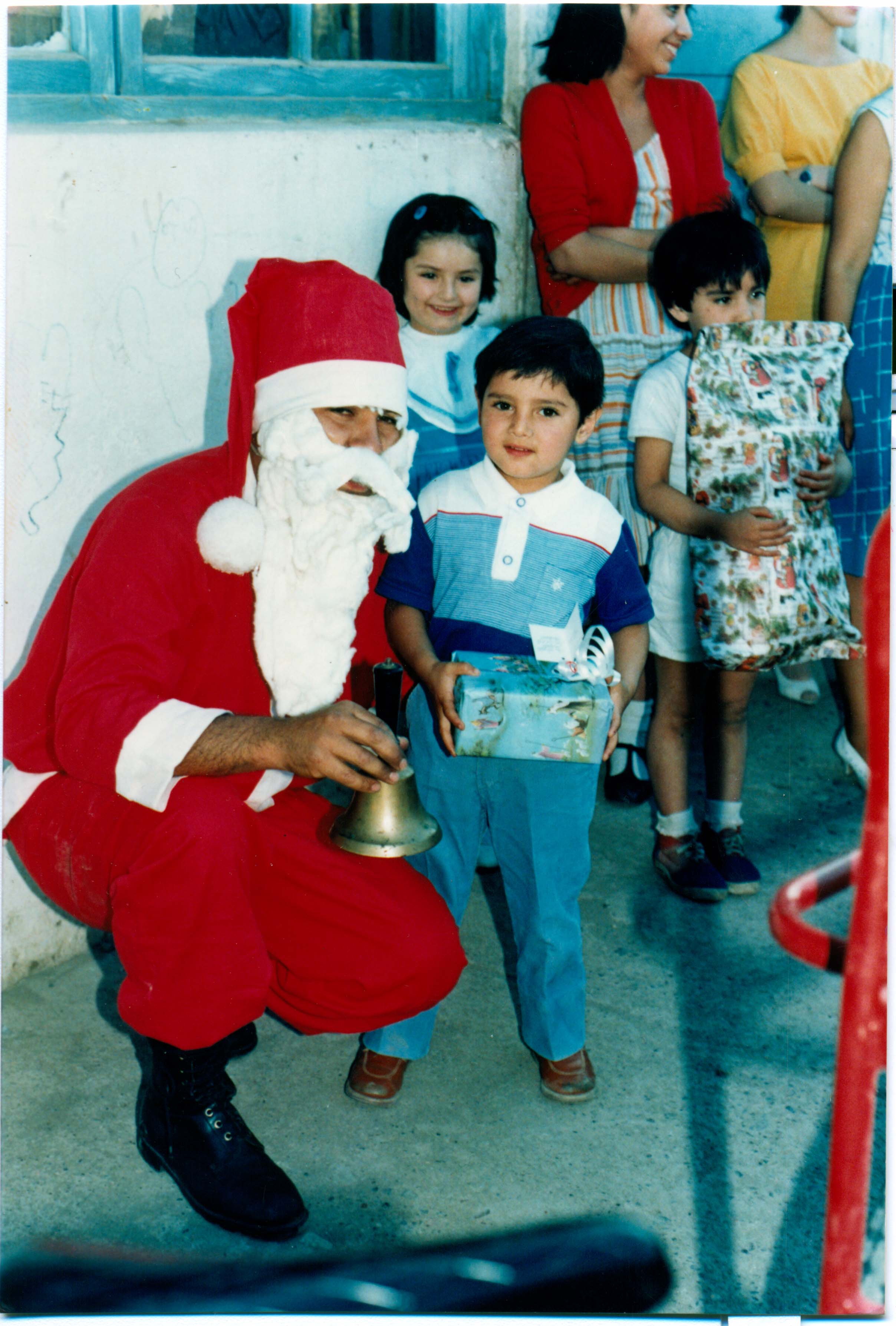 Rodolfo Zepeda y el "Viejo pascuero" Rodolfo Zepeda y el "Viejo pascuero"
