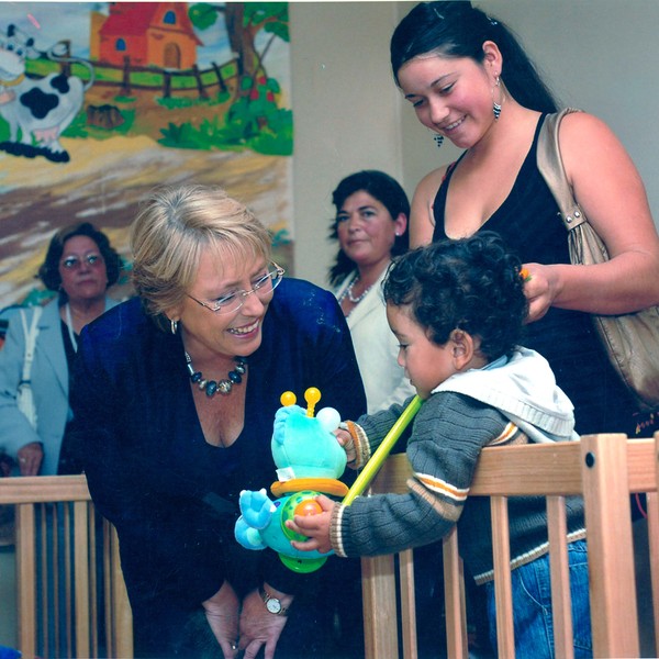 Presidenta Michelle Bachelet en inauguración de sala cuna