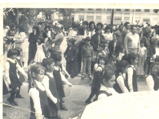 Desfile de la escuela Santa Marta