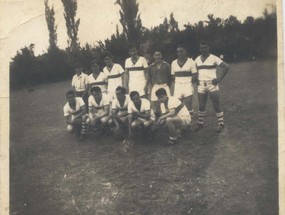 Jugadores del equipo de fútbol "Relámpago" de Quemchi