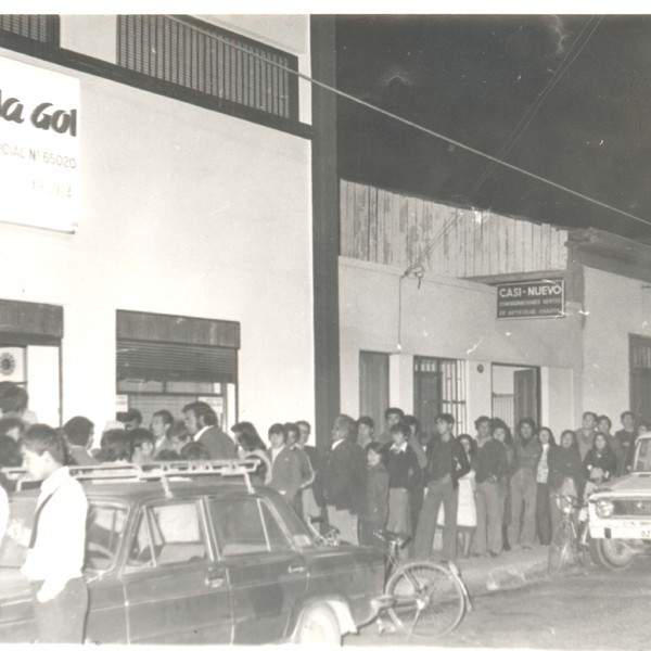 Fila para jugar Polla Gol