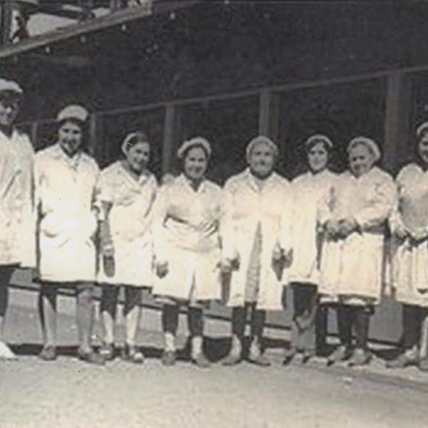 Vendedoras de la estación Antilhue