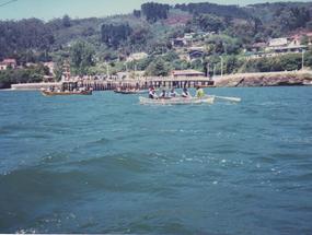 Carrera de botes durante la Semana Corraleña