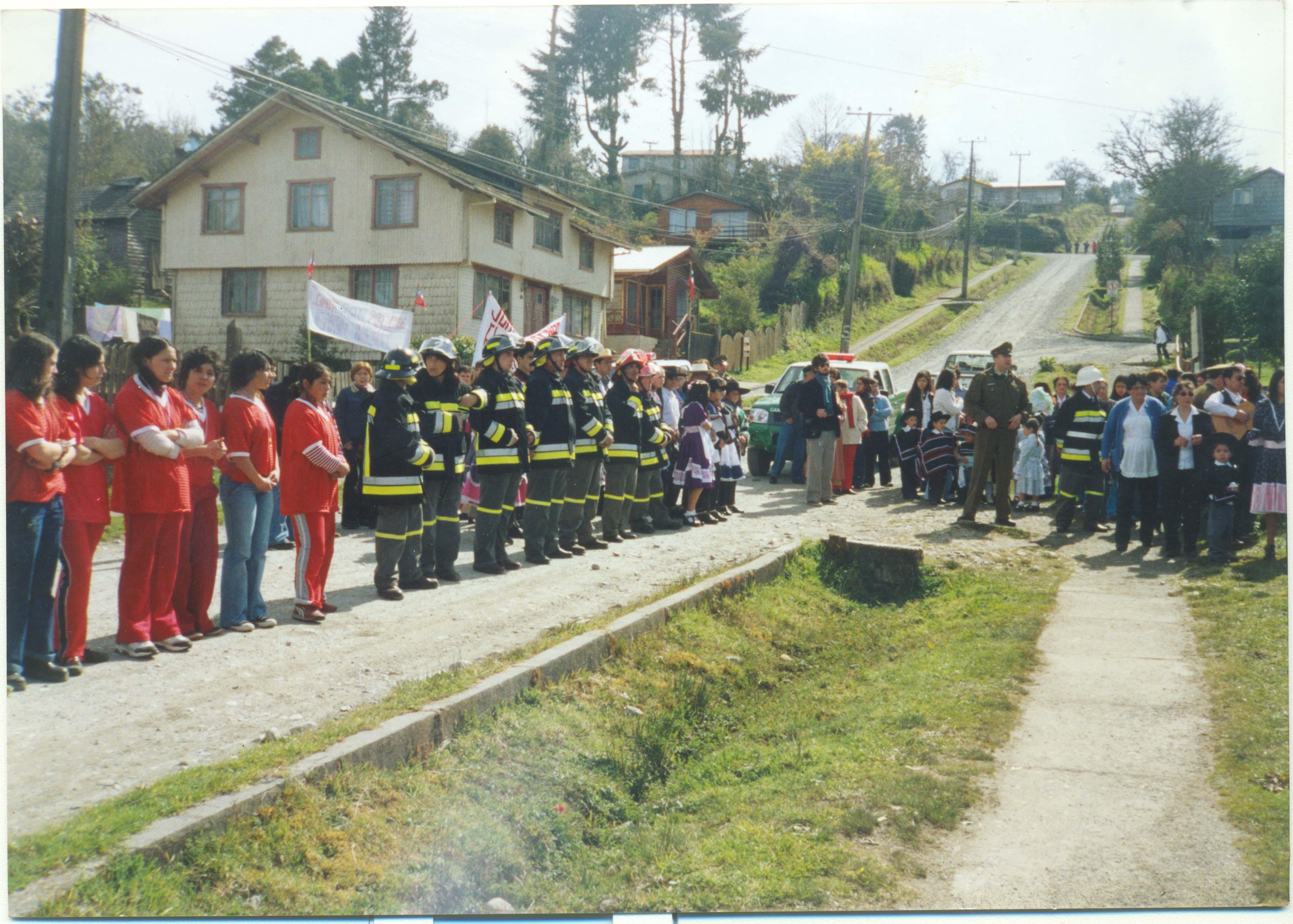 Desfile de fiestas patrias en Cochamó