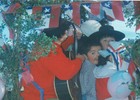 Desfile de fiestas patrias en carro alegórico Desfile de fiestas patrias en carro alegórico