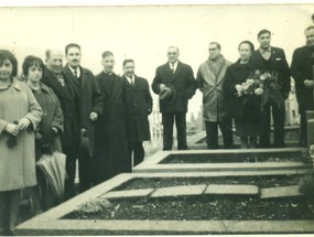Romería de profesores al cementerio de Cochamó Romería de profesores al cementerio de Cochamó