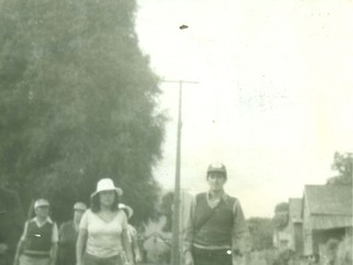 Caminata por avenida Cochamó