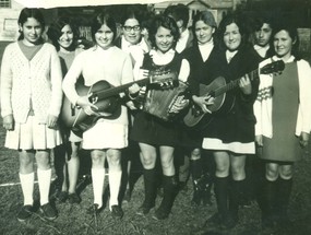 Niñas de la Escuela Nº 42