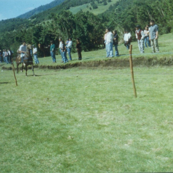 Carreras a la chilena en la cancha de El Bosque