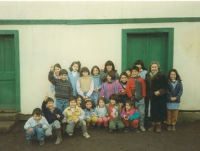 Estudiantes de la escuela "Justo Donoso" de Cochamó