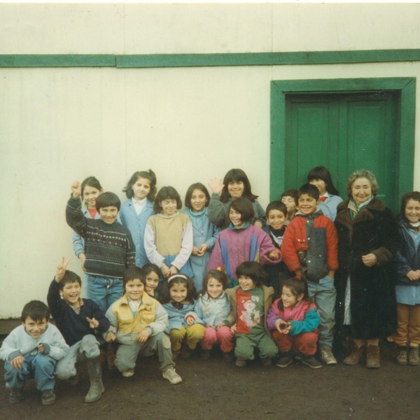 Estudiantes de la escuela "Justo Donoso" de Cochamó