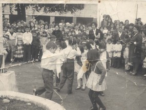 Fiestas patrias en la plaza de Quemchi