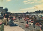 Comercio en la playa de Carelmapu