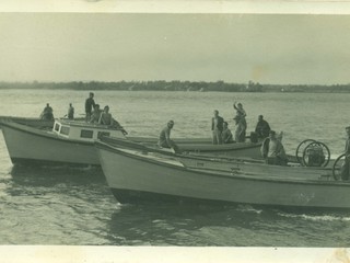 Lanchas en el río Maullín