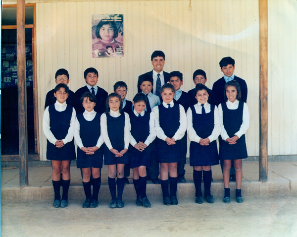 Estudiantes de la escuela de Gualliguaica